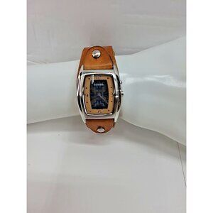 Vintage Fossil Watch Leather Band Women's Y2K 90's Vibes New Battery Works Great